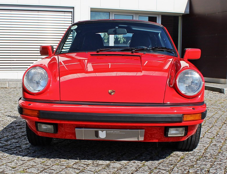 1986 Porsche 911 Carrera 3.2 Cabriolet